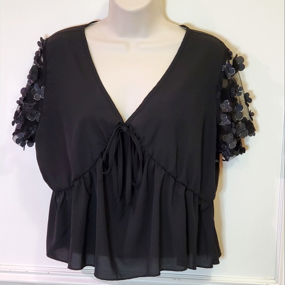 Shein Black V-Neck Blouse with Floral Applique Sheer Short Sleeves, Size Large